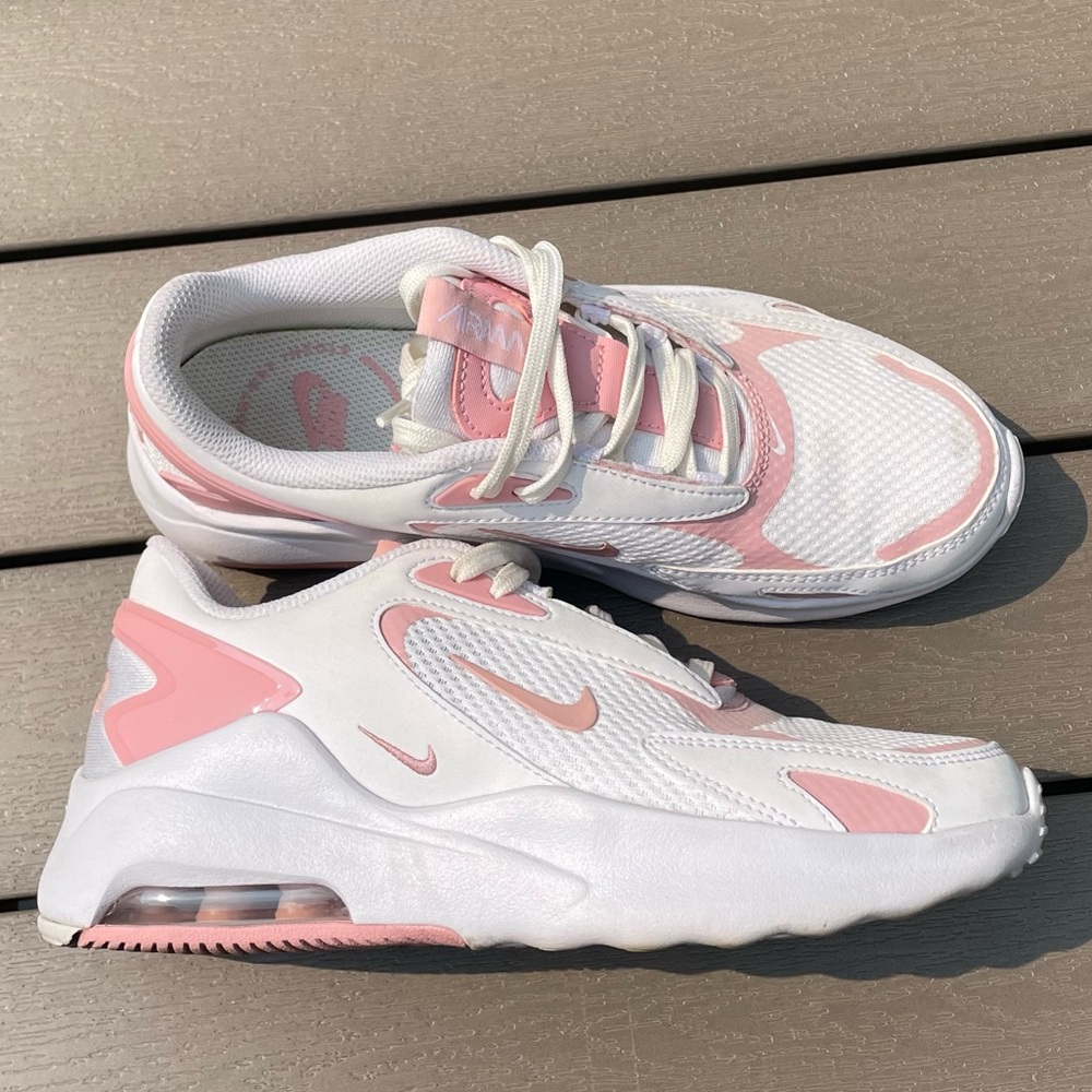 white pink glaze nike air max bolt, size 6 women